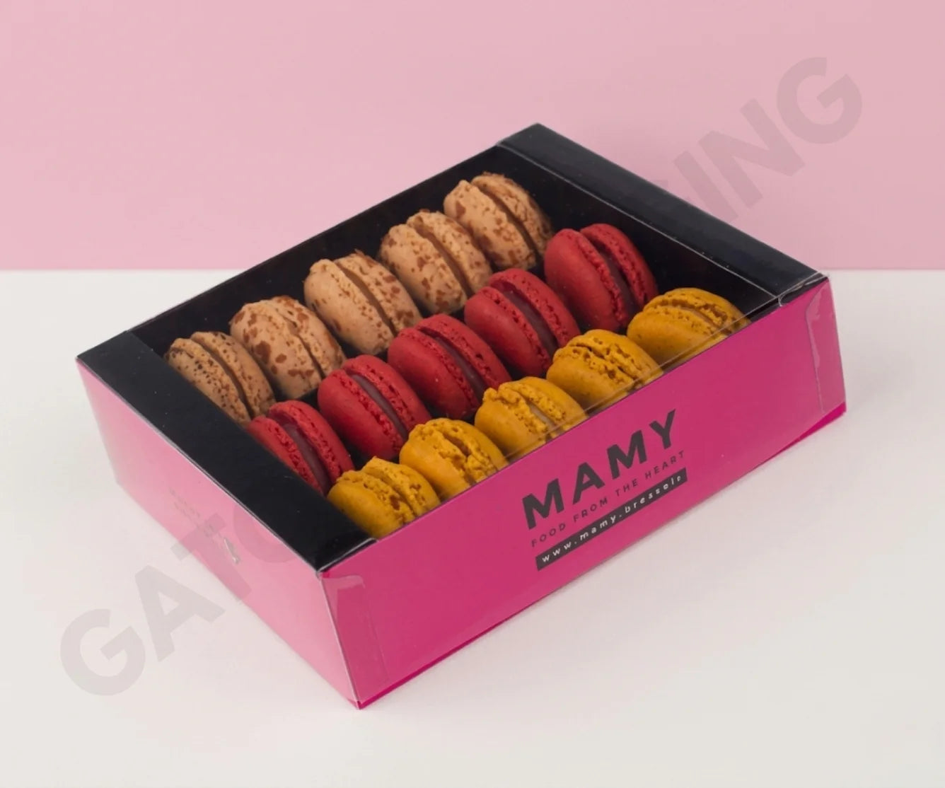Custom Macaron Boxes