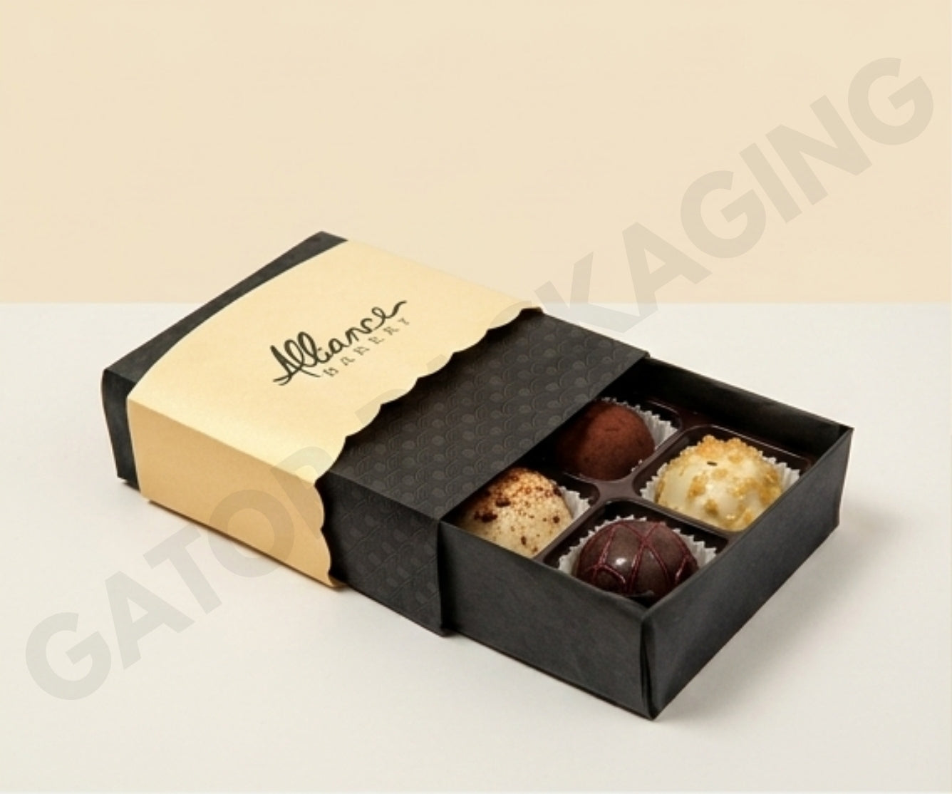 Pastry-Box-with-Inserts