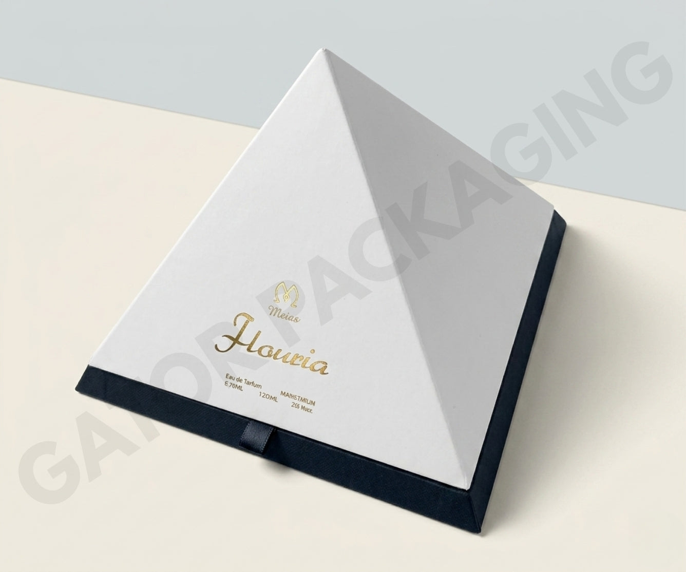 Custom-Pyramid-Boxes