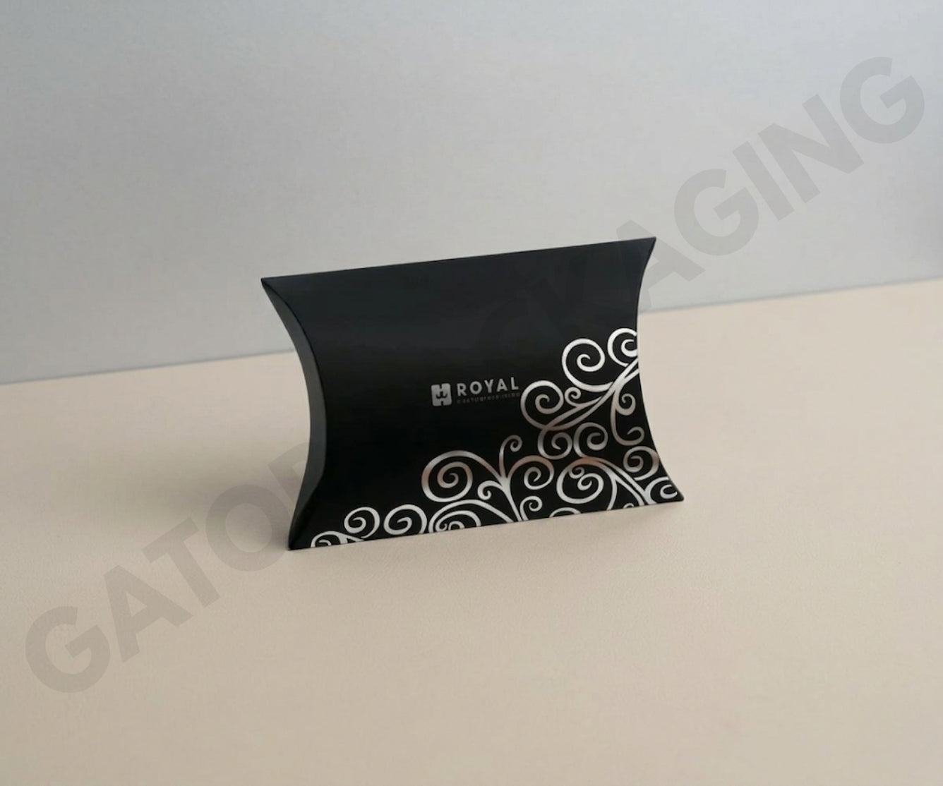 Silver-Foil-Boxes-Wholesale